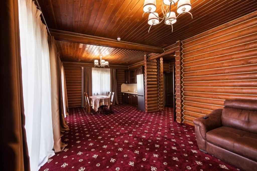 Загородный комплекс Боковенька Кривой Рог Экстерьер фото